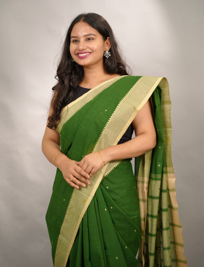 Green handloom venkatagiri cotton saree Without Blouse | Looms & Tassels