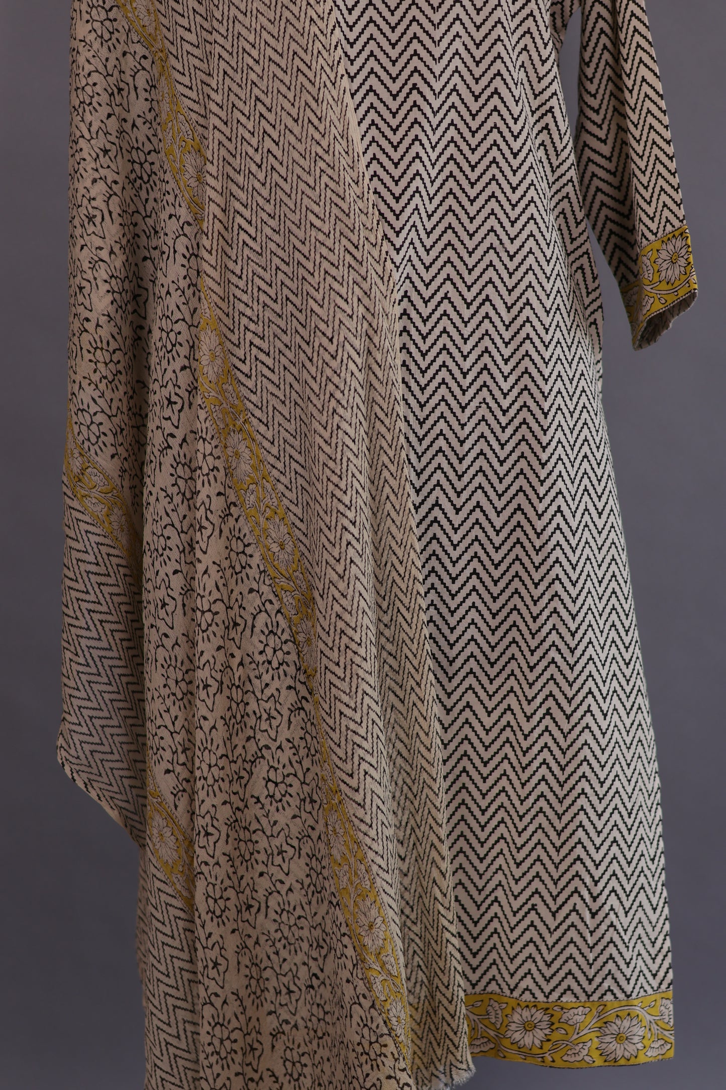 Handblock printed Pure Mul Cotton with chiffon Duppata 3 piece suit (stitched)