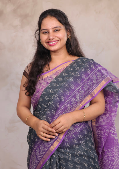 Ash And Dark Lavender Dual Shade Pure Kota Doria Saree with Bagru Handblock Prints | Looms & Tassels