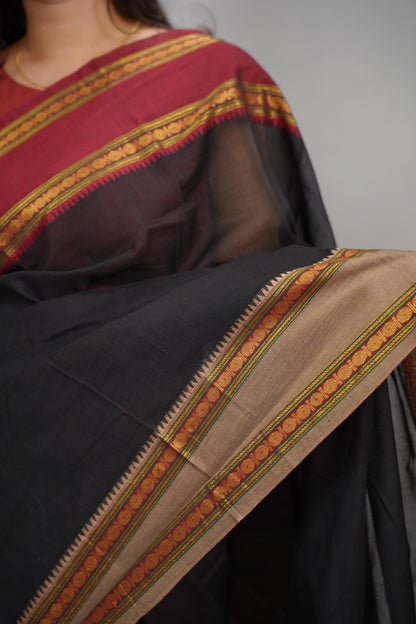 Black Narayanpet Cotton Saree With Ganga And Jamuna Border | Looms & Tassels