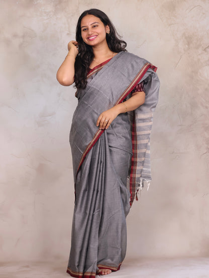 Grey Narayanpet Cotton Saree with Ikkat Blouse Piece | Looms & Tassels