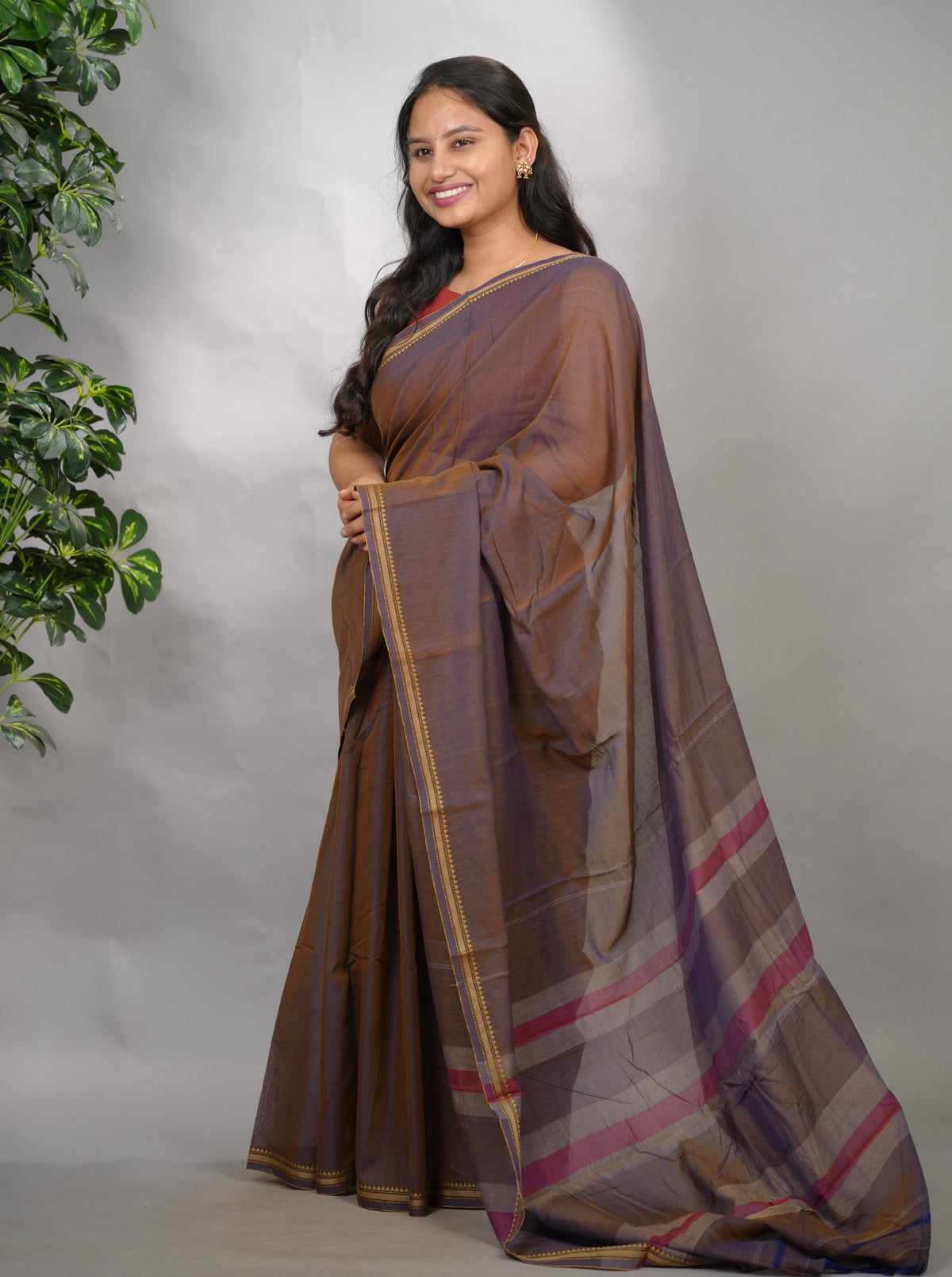 Brown Dual Shade Narayanpet Cotton Saree | Looms & Tassels
