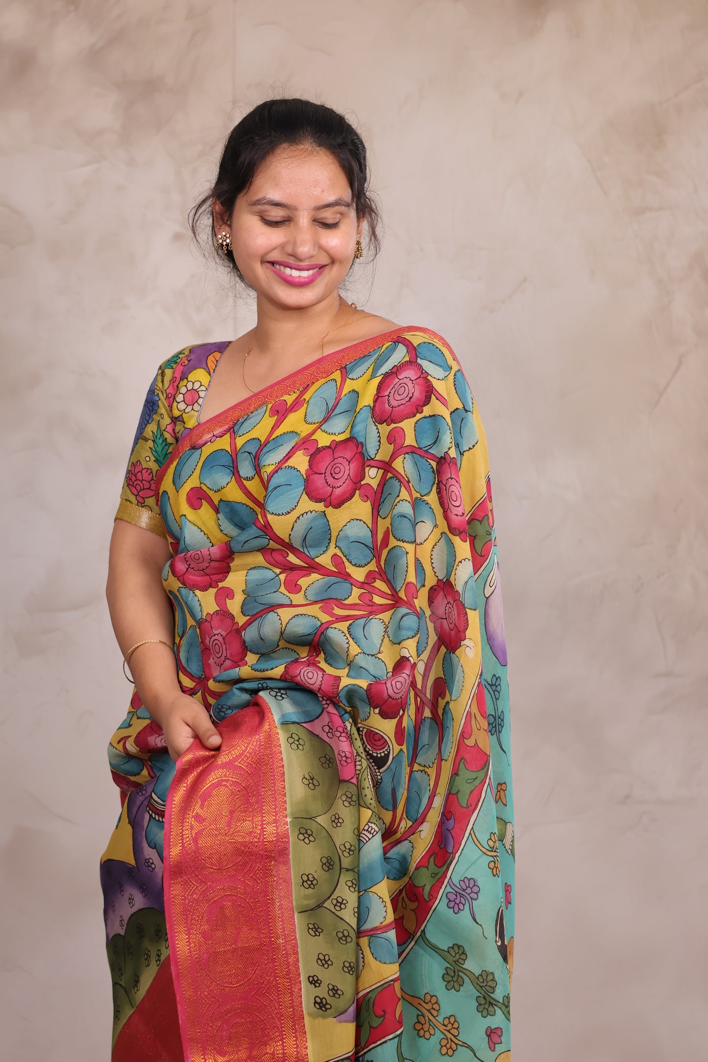 Hand Drawn Pen Kalamkari Yellow And Red's pink Bangalore Silk Kanchi Border Saree | Looms & Tassels