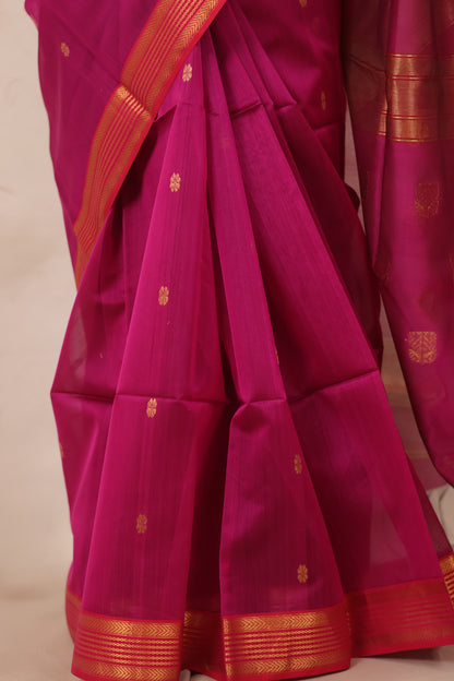 Magenta Handloom Maheswari Silk Cotton Sarees | Looms & Tassels