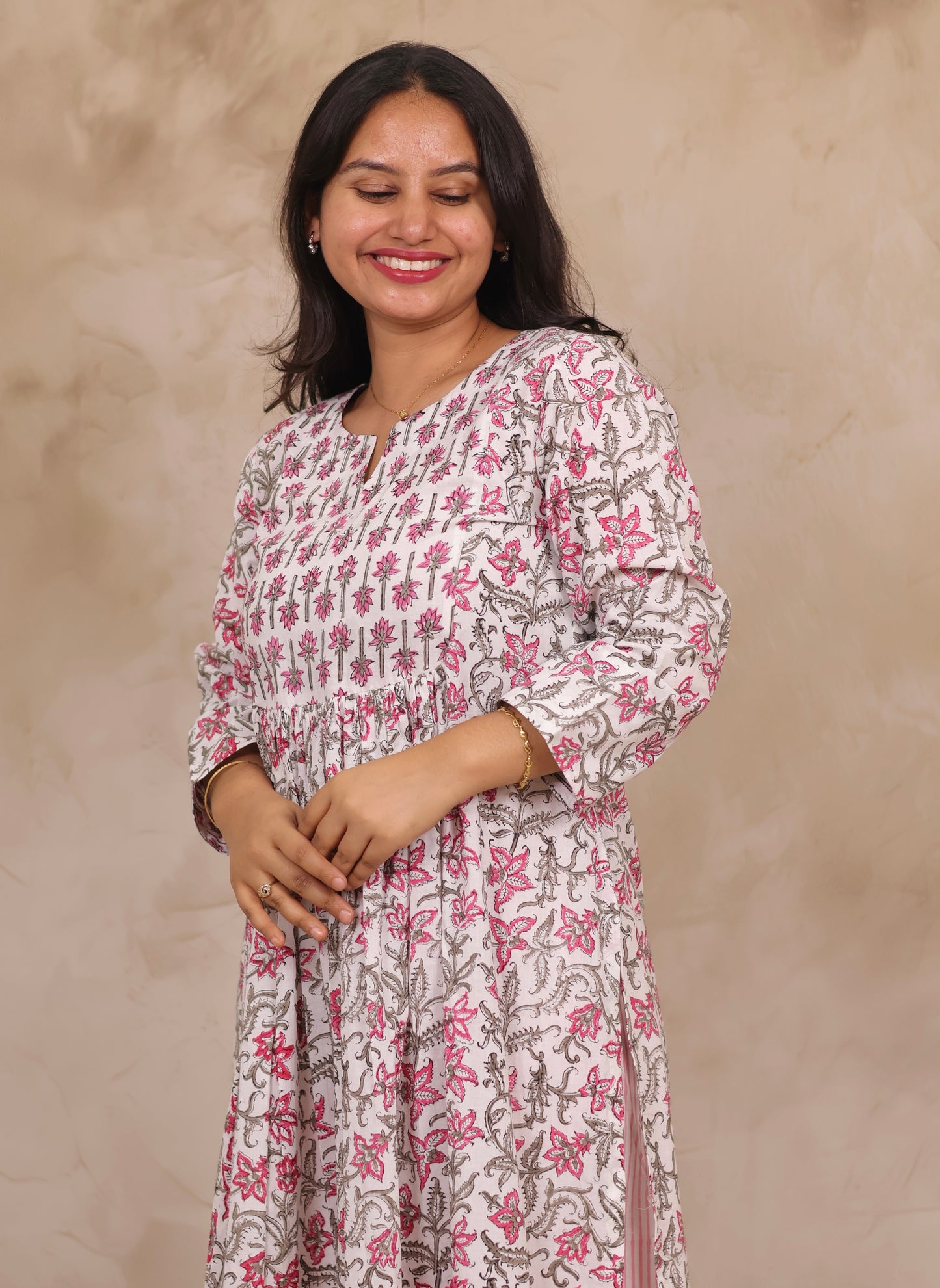 White Pure Mul Cotton Aline Kurta Set (Set of 2) | Looms & Tassels