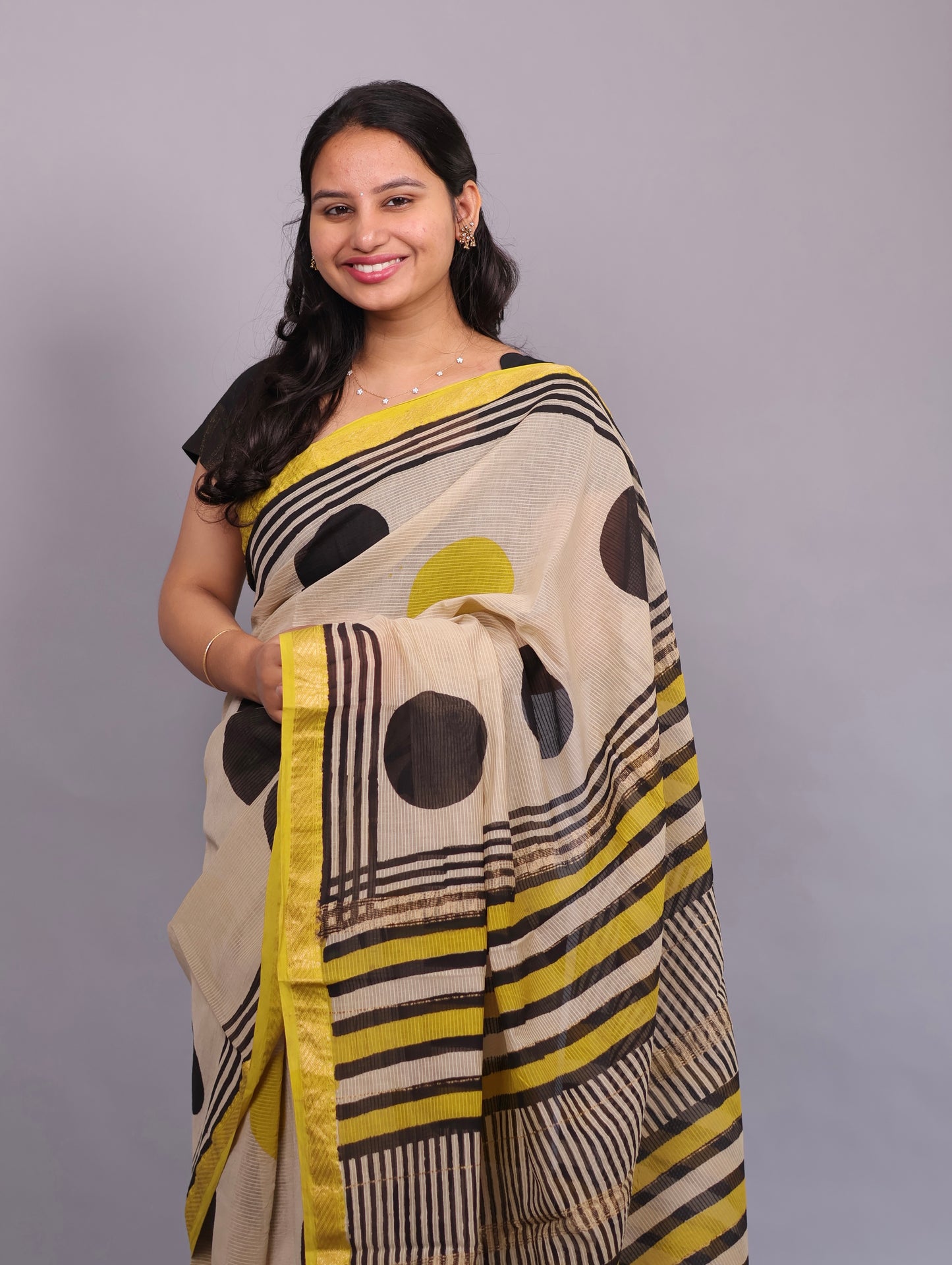 Cream Bagru Hand Block Printed Maheswari Silk Cotton Saree