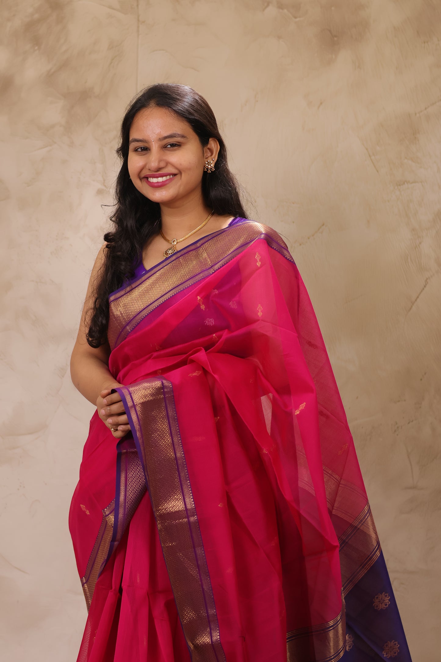 Pink Handloom Maheswari Silk Cotton Sarees | Looms & Tassels