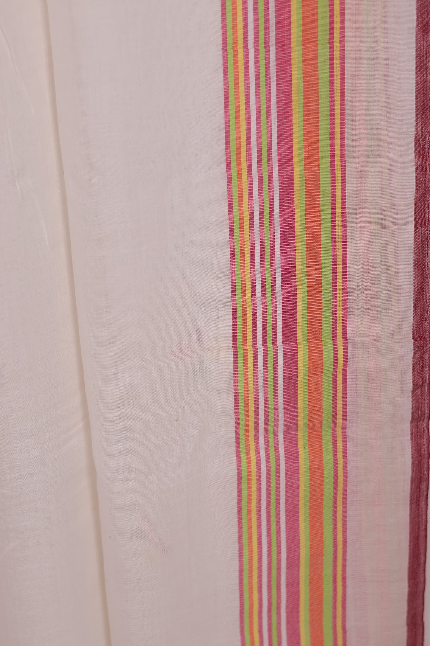 White Bhujodi weaving Malai Cotton Saree | Looms & Tassels