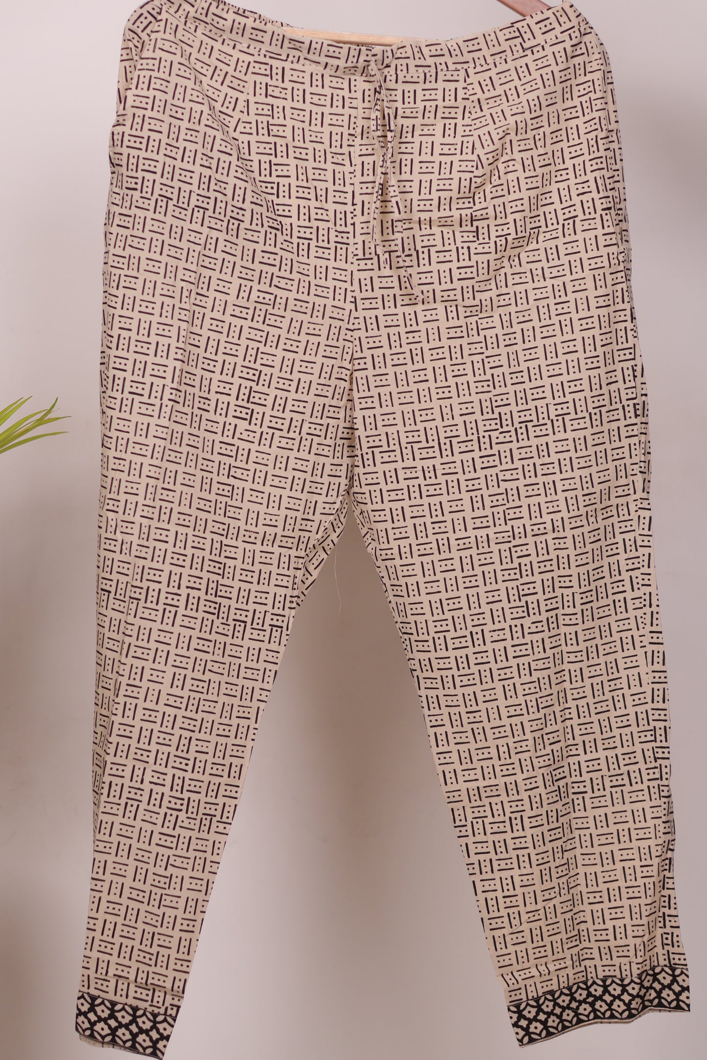 Red Handblock printed Pure Mul Cotton with chiffon Duppata 3 piece suit (stitched)