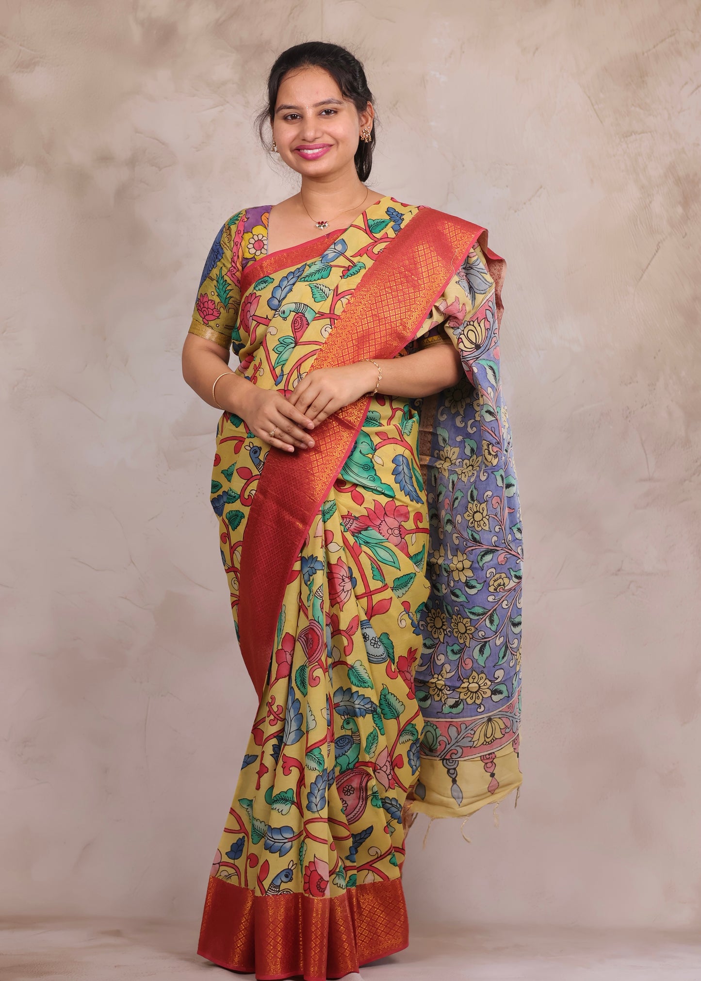 Hand Drawn Pen Kalamkari Light Yellow And Red Bangalore Silk Kanchi Border Saree | Looms & Tassels