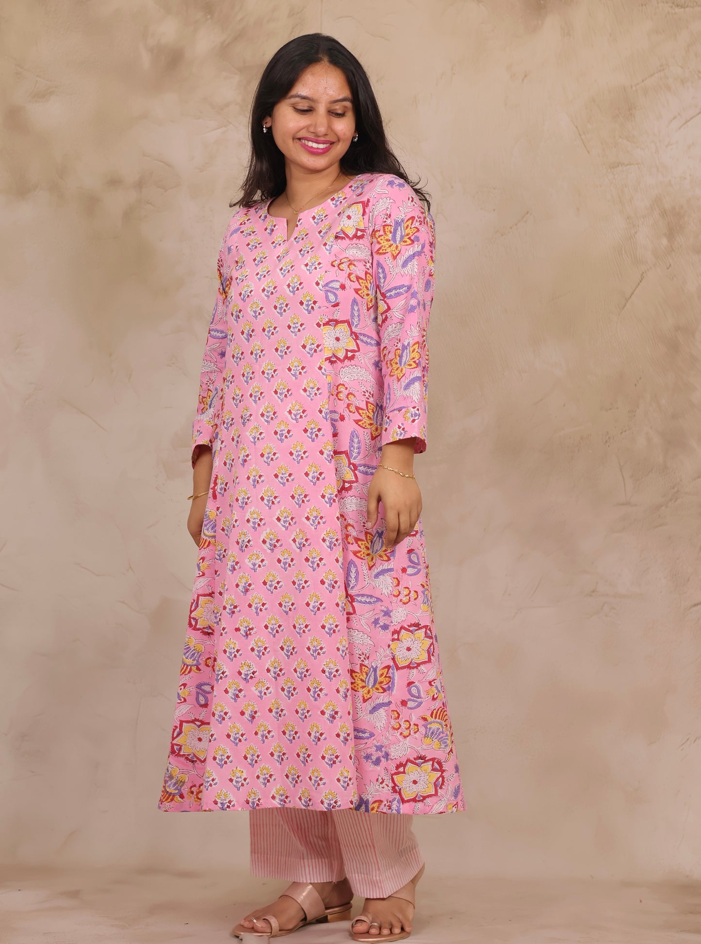 Pink Pure Mul Cotton Kali Kurta Set (Set of 2) | Looms & Tassels