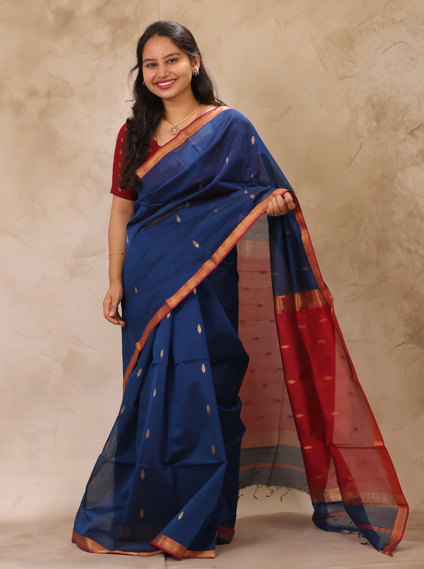 Rama Blue Handloom Maheswari Silk Cotton Sarees | Looms & Tassels
