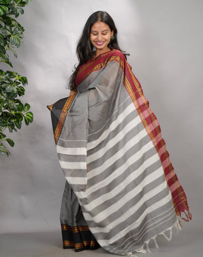 Grey Narayanpet Cotton Saree With Ganga And Jamuna Border | Looms & Tassels