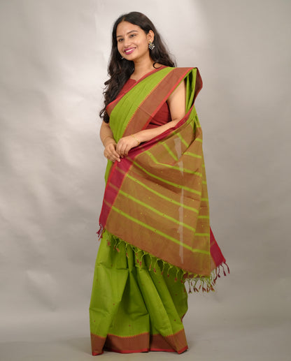 Parrot Green Handloom Venkatagiri Cotton Saree Without Blouse | Looms & Tassels
