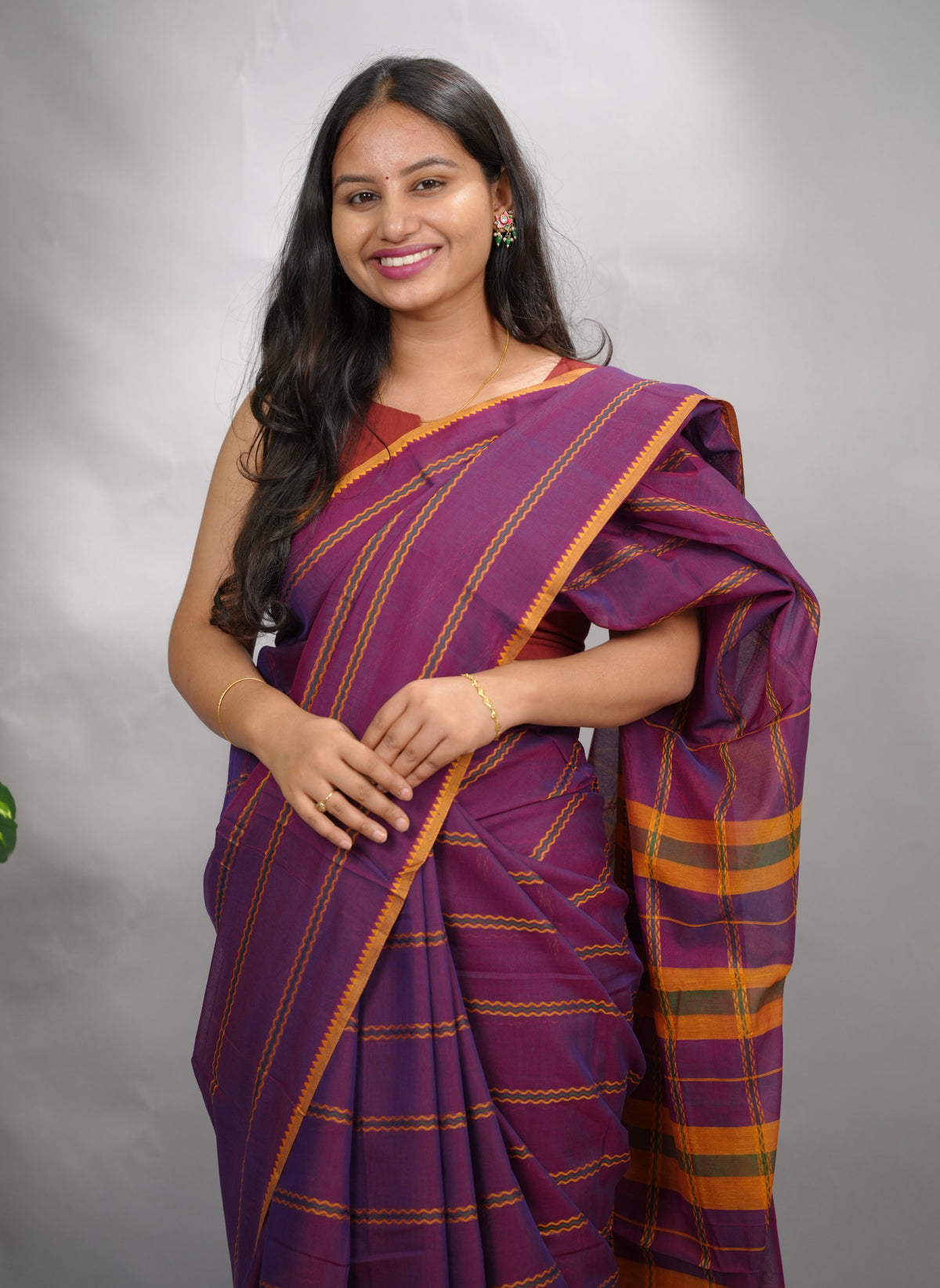 Magenta Narayanpet Cotton Saree | Looms & Tassels