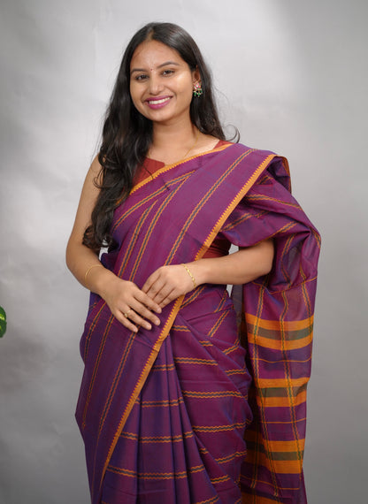 Magenta Narayanpet Cotton Saree | Looms & Tassels