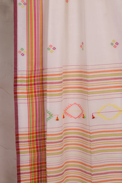 White Bhujodi weaving Malai Cotton Saree | Looms & Tassels