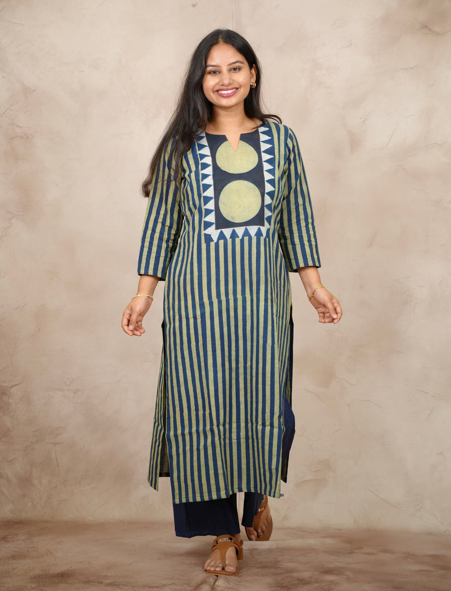 Indigo Ajrakh Pattern Hand Block printed Kurti | Looms & Tassels