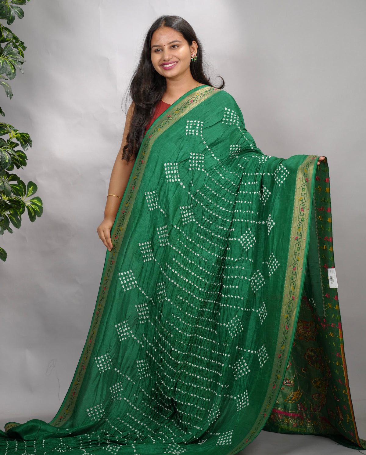 Green Handcrafted Pattern Bandhani Paithani Dola Silk Saree | Looms & Tassels