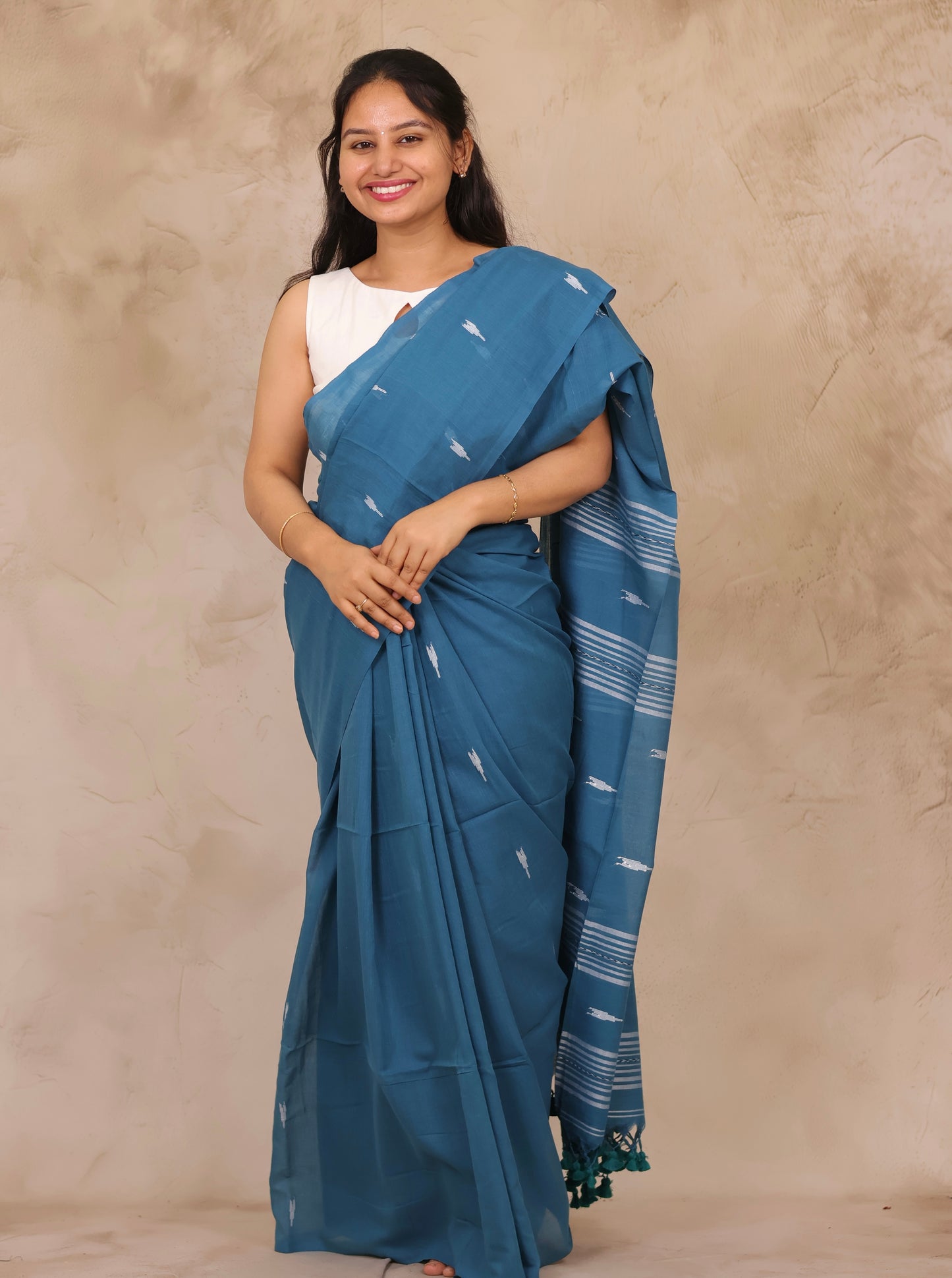 Blue Handwoven Malai Cotton Saree| Looms & Tassels