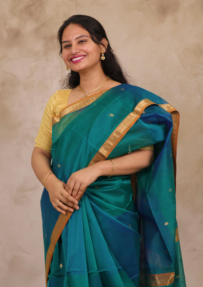 Dual Shade Green & Blue Handloom Maheswari Silk Cotton Sarees | Looms & Tassels