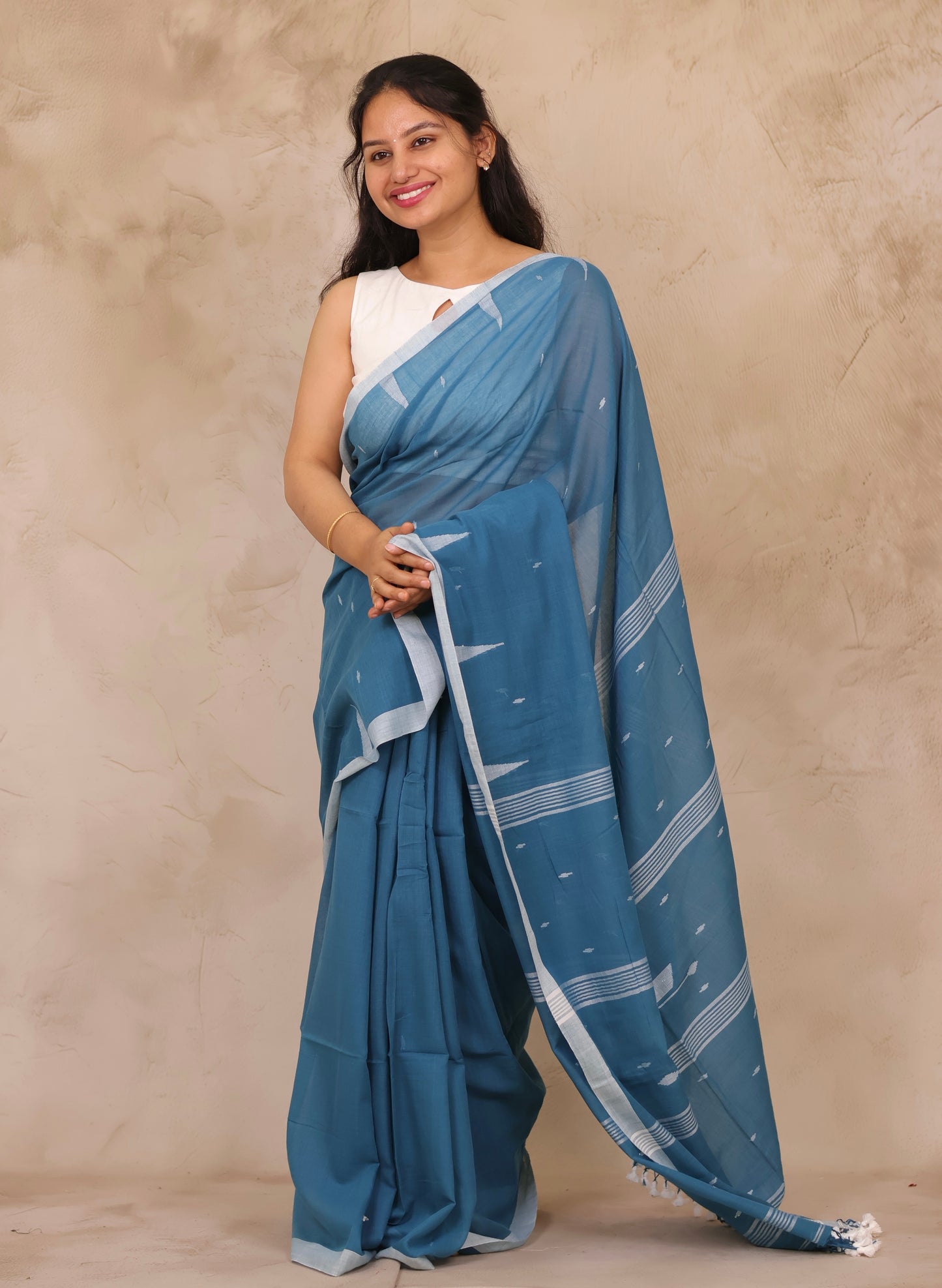 Blue Handwoven Malai Cotton Saree| Looms & Tassels