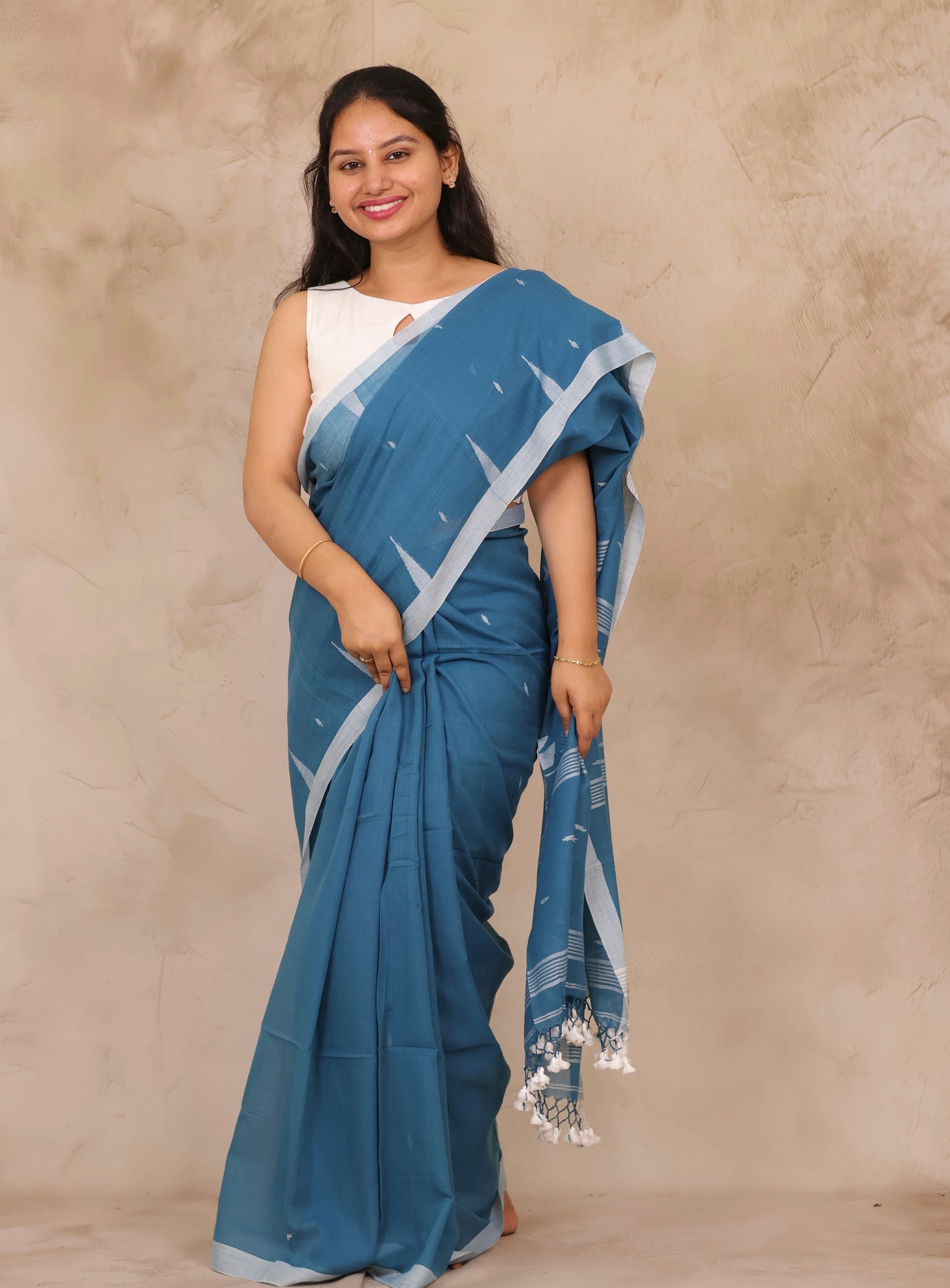 Blue Handwoven Malai Cotton Saree| Looms & Tassels