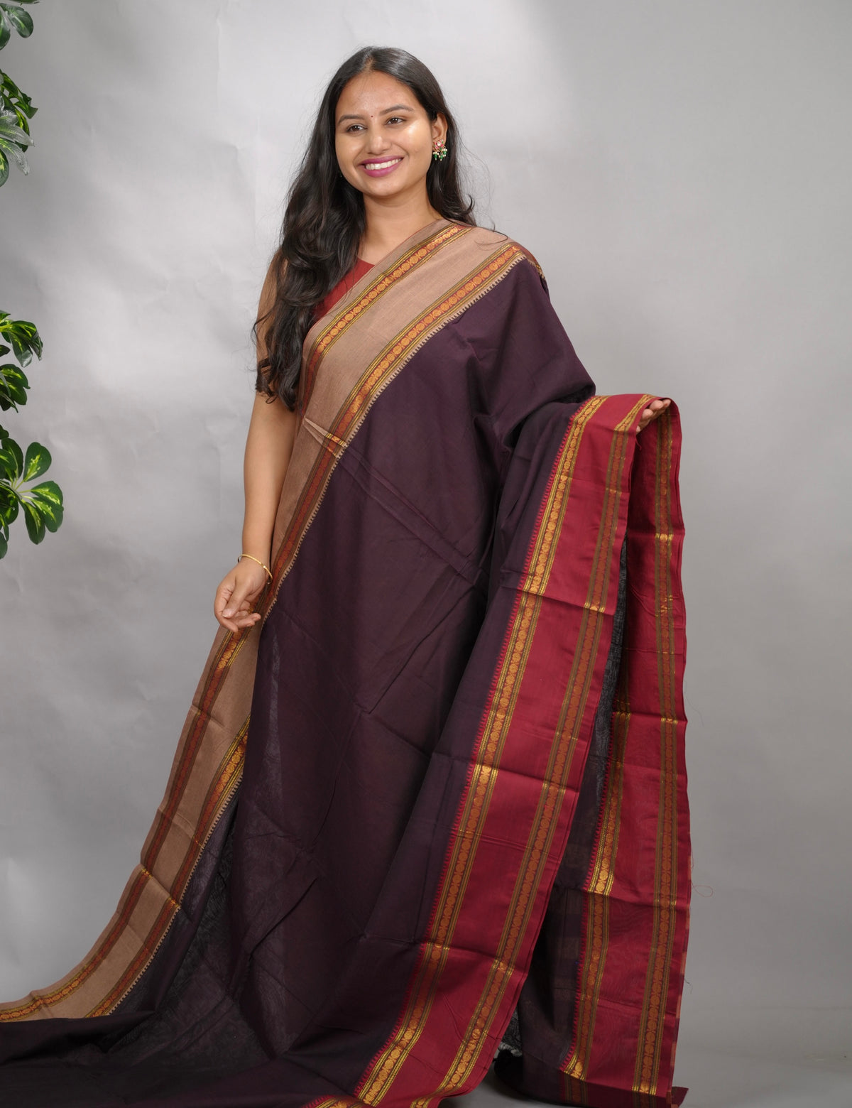Wine Narayanpet Cotton Saree With Ganga And Jamuna Border | Looms & Tassels