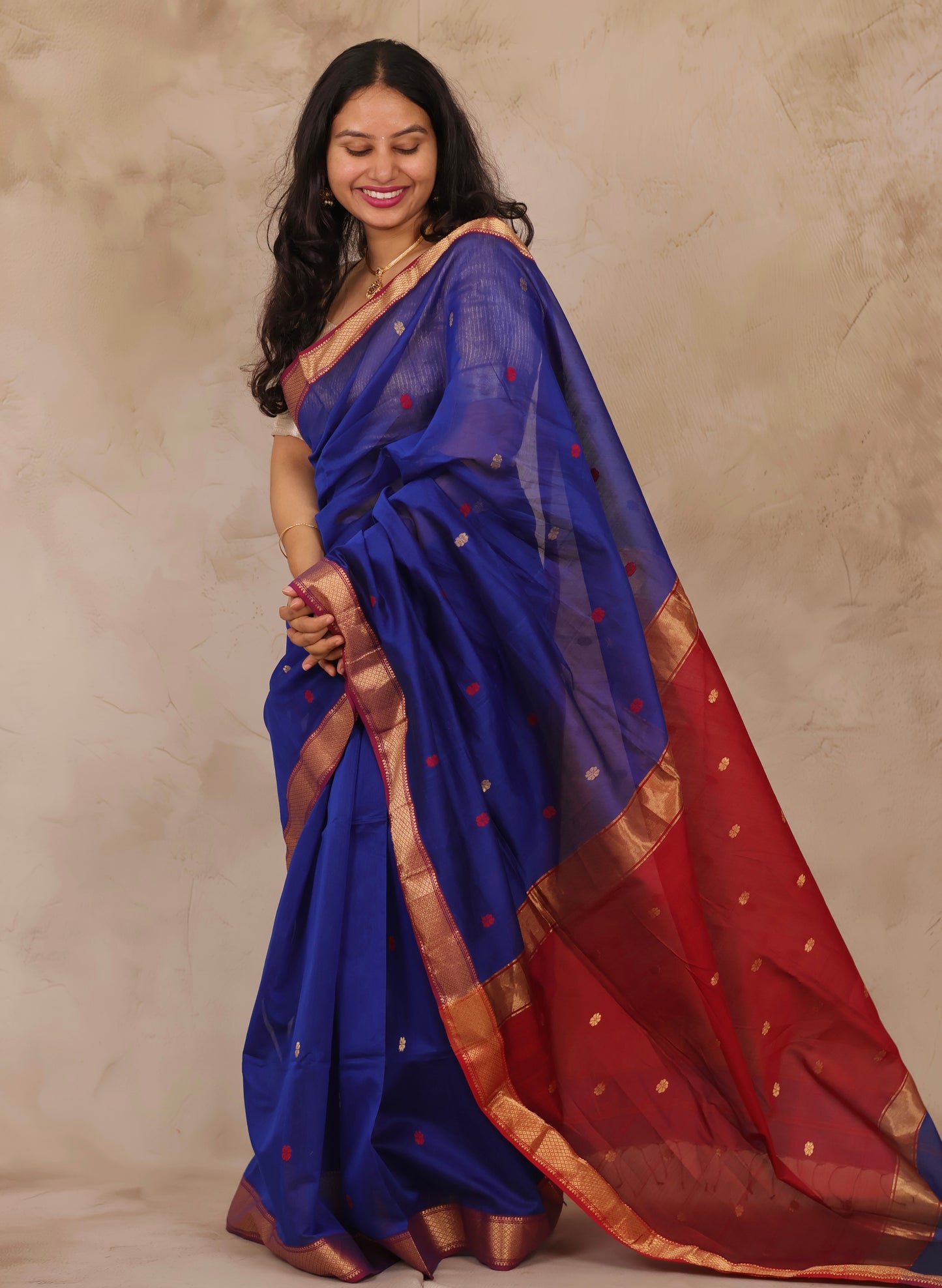 Blue & Red Handloom Maheswari Silk Cotton Sarees | Looms & Tassels