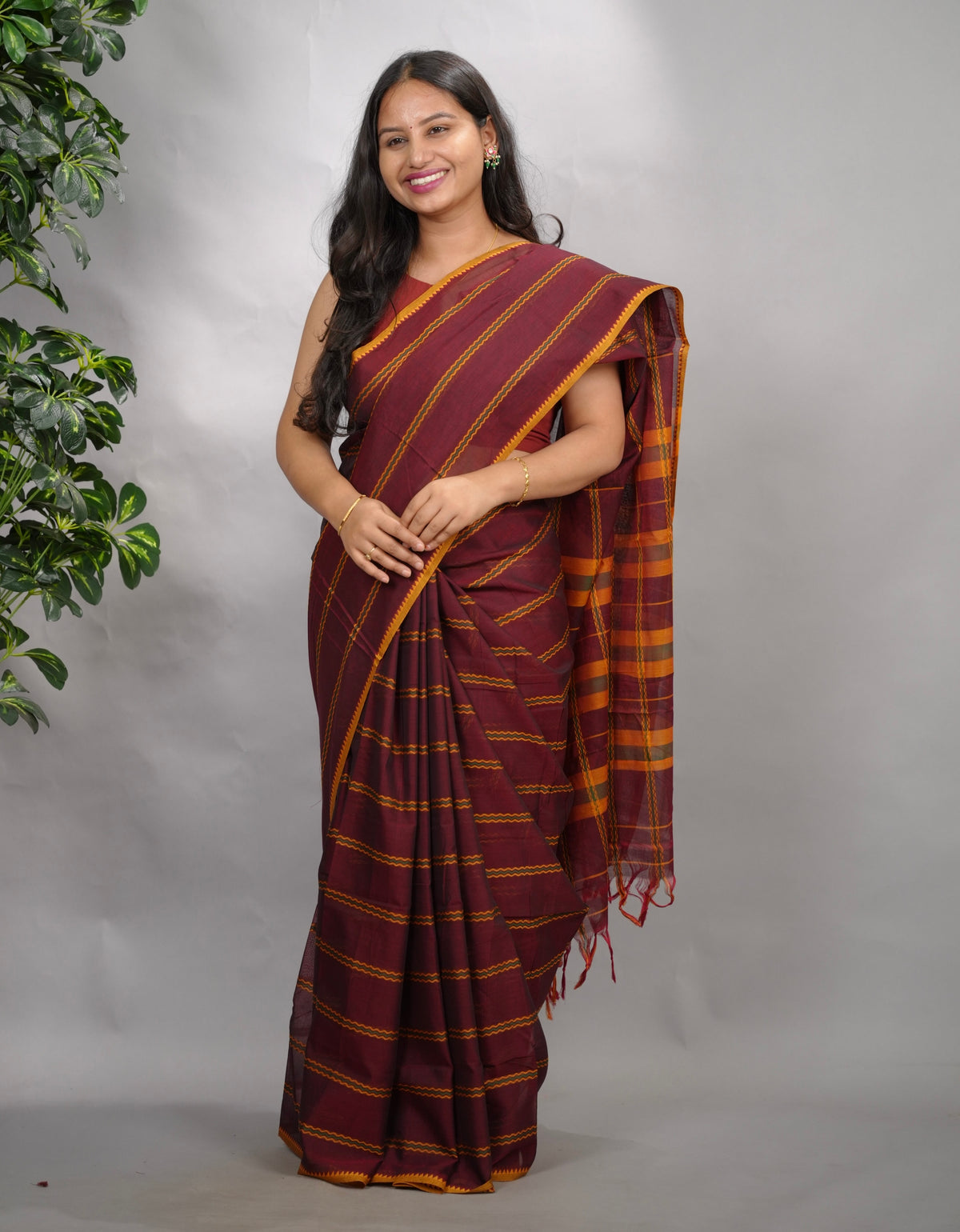 Maroon Narayanpet Cotton Saree | Looms & Tassels
