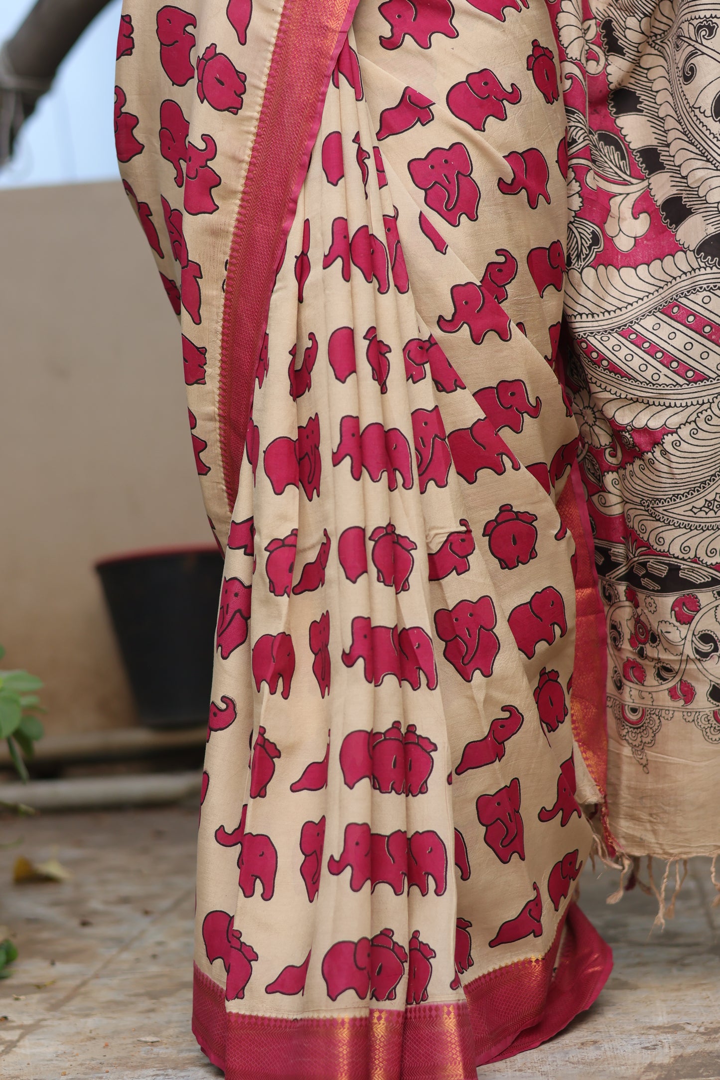 Cream & Pink Elephant Kalamkari Silk Handcrafted Nizam Border Saree