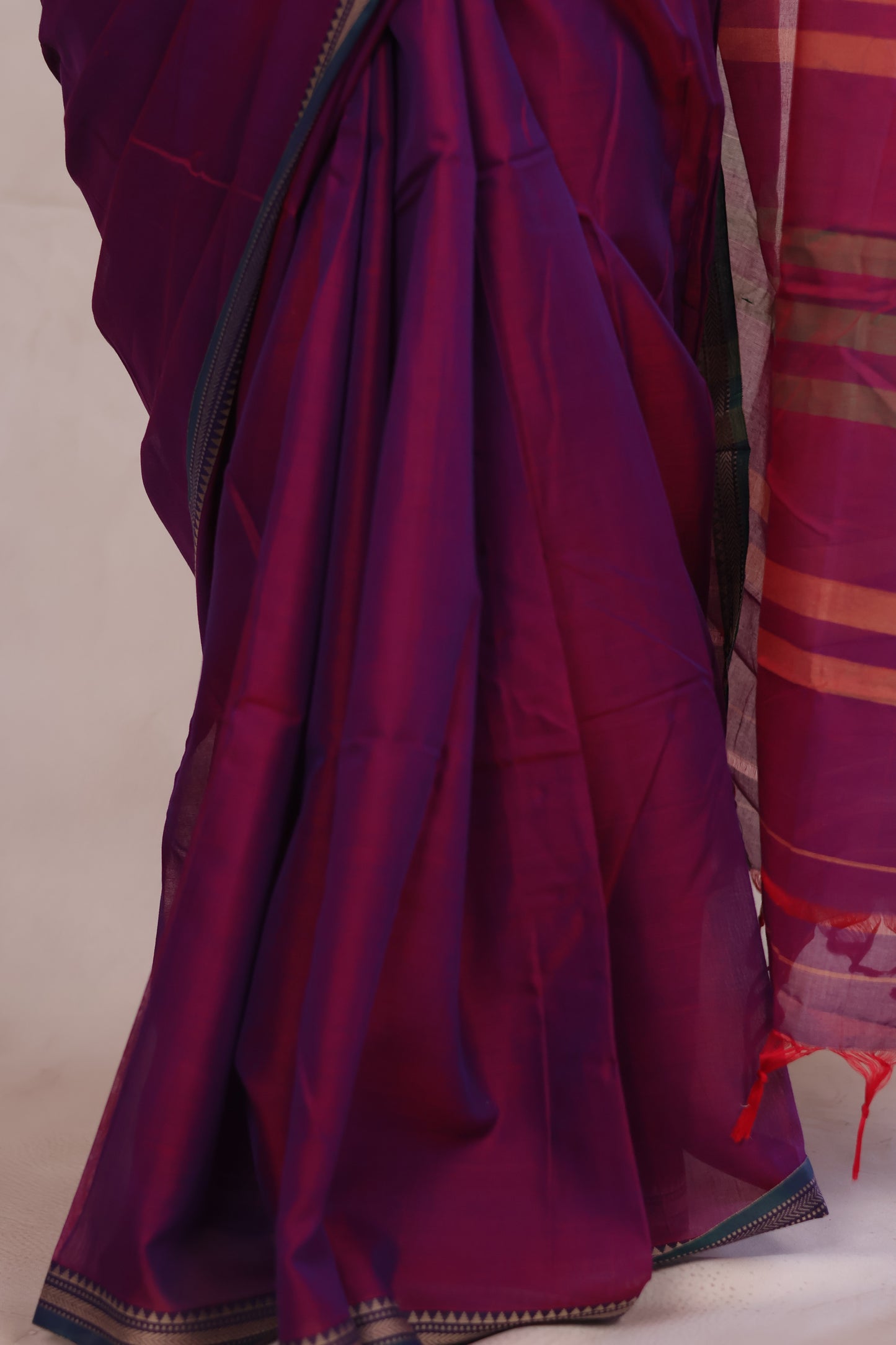 Magenta Narayanpet Cotton Saree with Ikkat Blouse Piece | Looms & Tassels