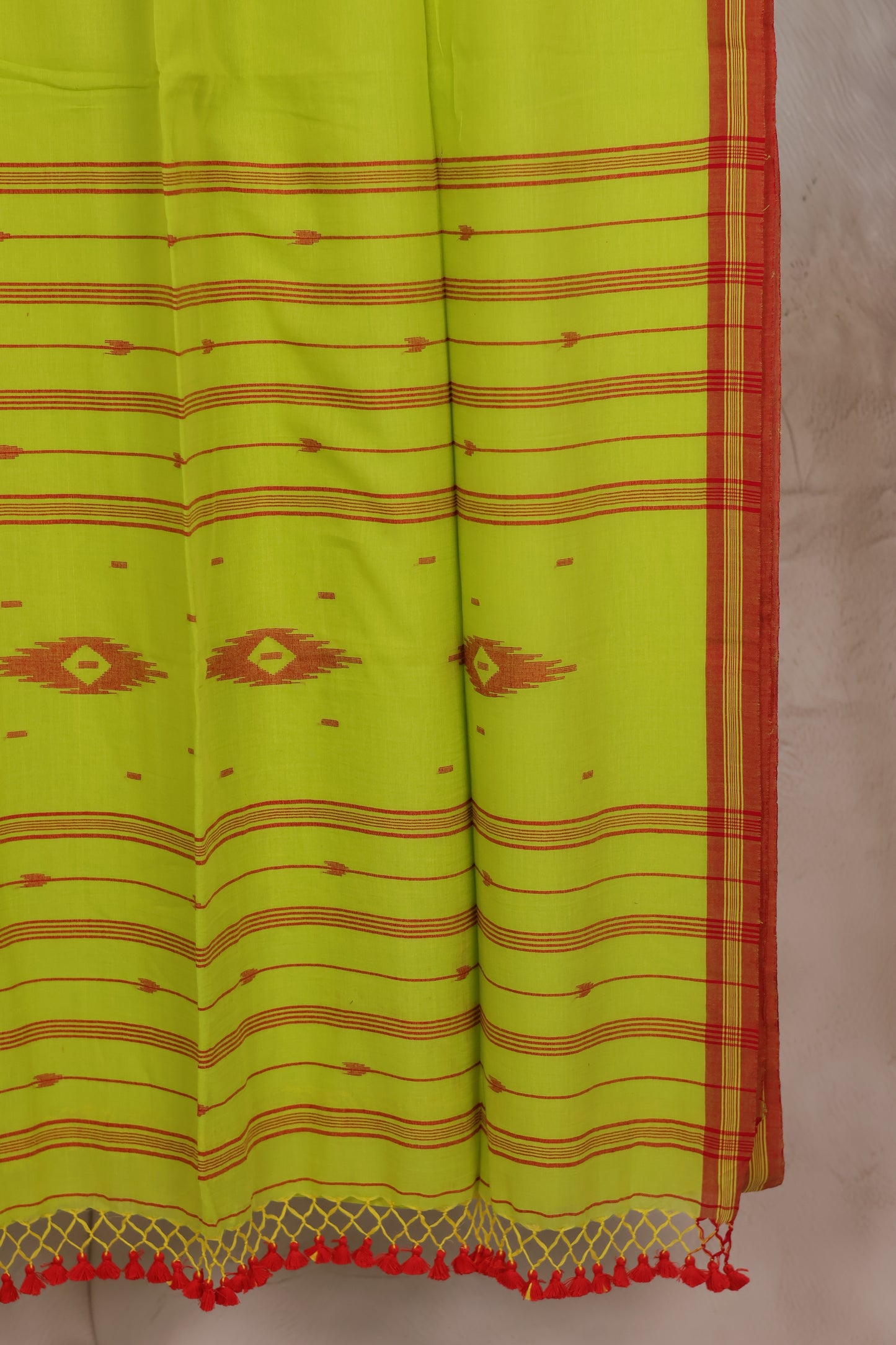 Malai Cotton Saree with Butta Weaving | Looms & Tassels