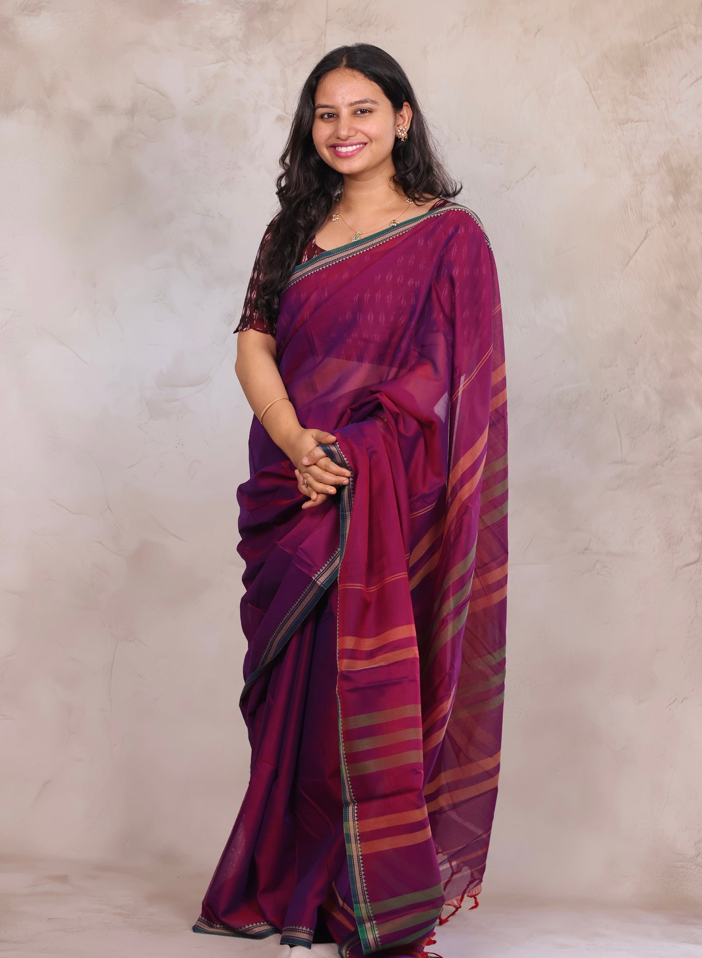 Magenta Narayanpet Cotton Saree with Ikkat Blouse Piece | Looms & Tassels