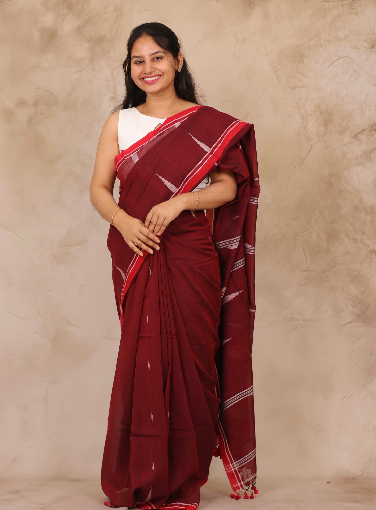 Maroon Handwoven Malai Cotton Saree| Looms & Tassels