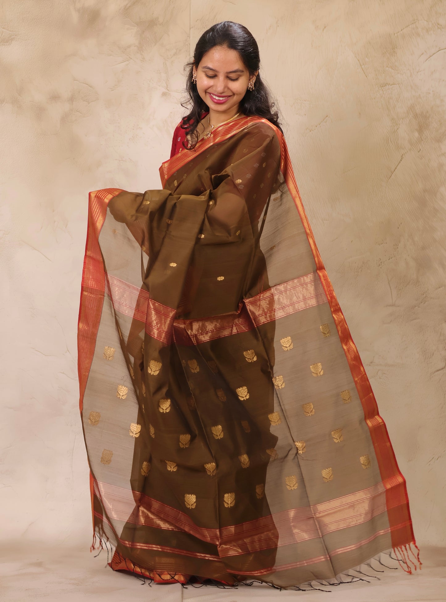 Mehendi Green  Handloom Maheswari Silk Cotton Sarees | Looms & Tassels