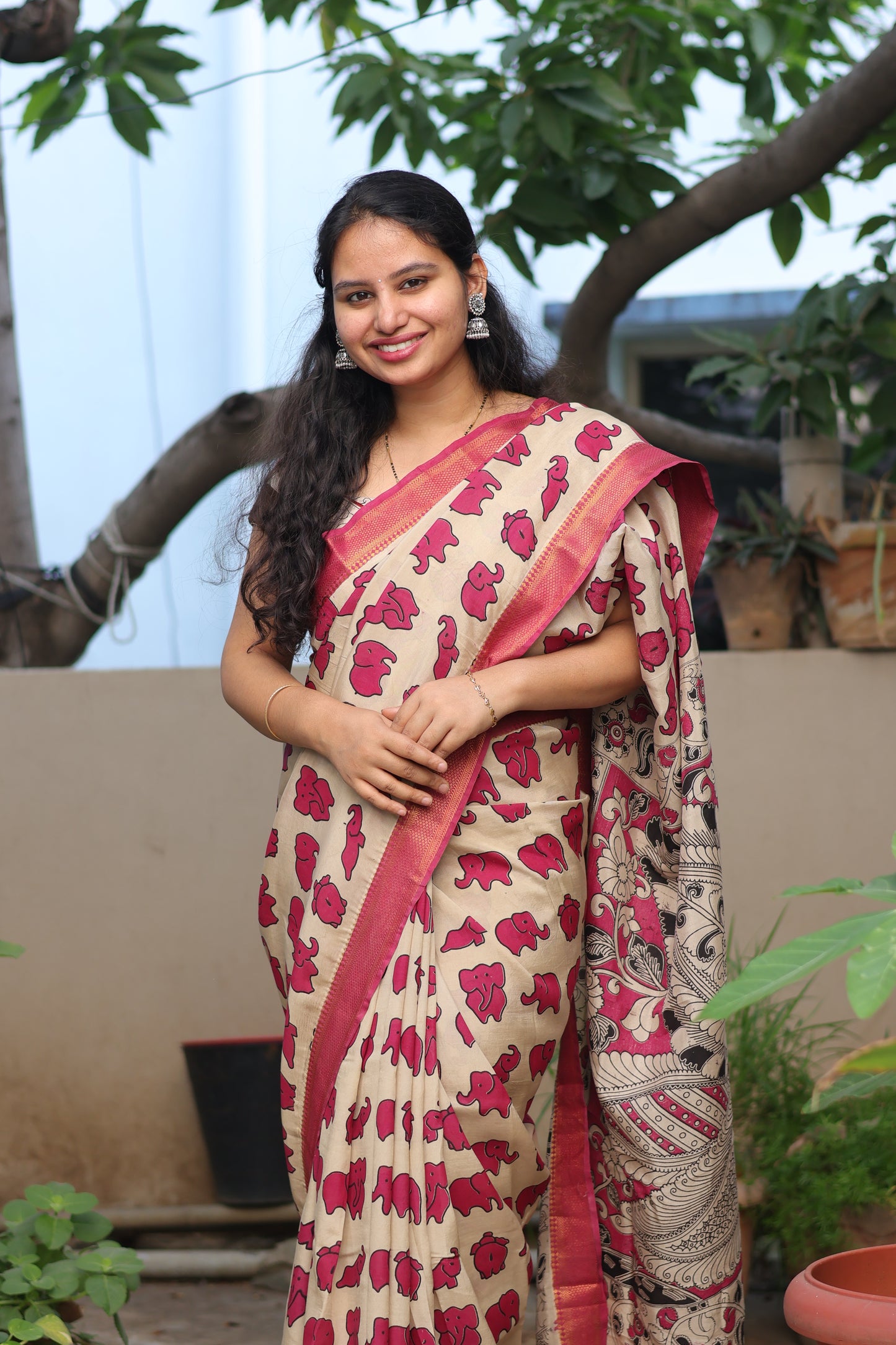 Cream & Pink Elephant Kalamkari Silk Handcrafted Nizam Border Saree