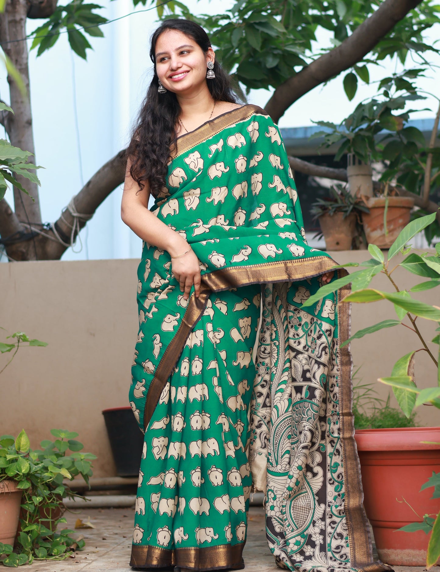Green & Cream Elephant Kalamkari Silk Handcrafted Nizam Border Saree