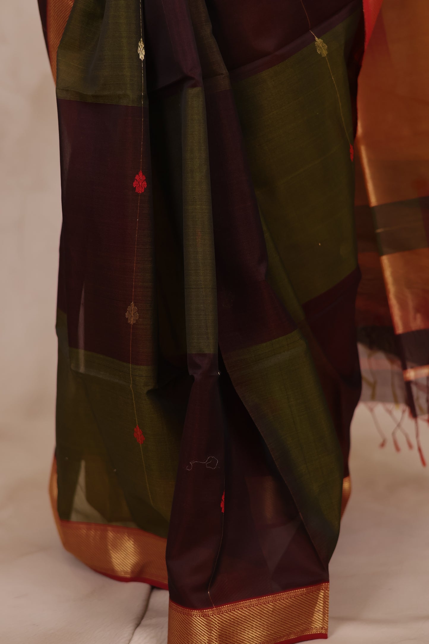 Wine & Green Handloom Maheswari Silk Cotton Sarees | Looms & Tassels