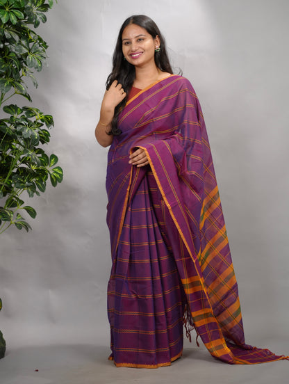 Magenta Narayanpet Cotton Saree | Looms & Tassels