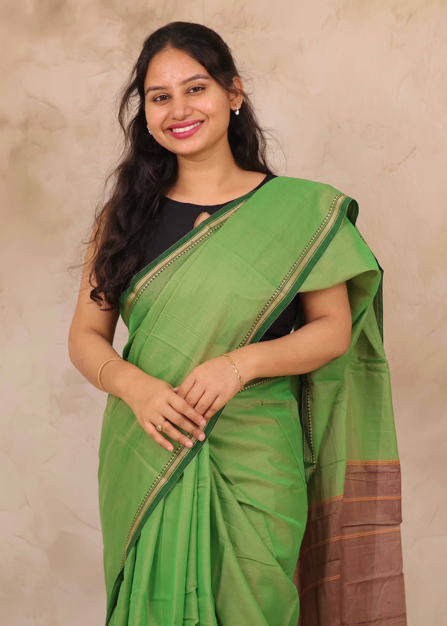 Green Narayanpet Cotton Saree | Looms & Tassels