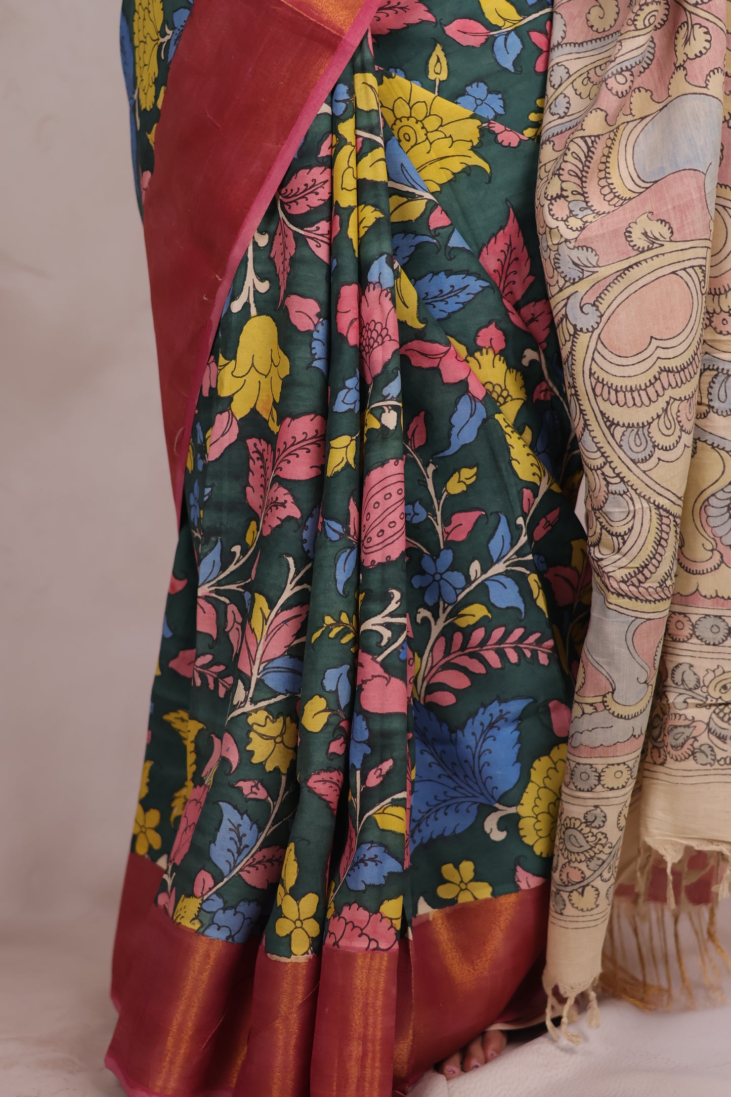 Hand Drawn Pen Kalamkari Pachi Green And Pink Bangalore Silk Kanchi Border Saree | Looms & Tassels