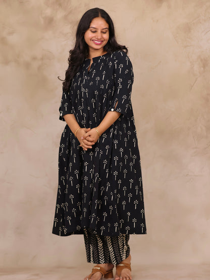 Black Pure Mul Cotton Co-Ord Set | Looms & Tassels