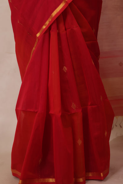 Red Dual Tone Handloom Maheswari Silk Cotton Sarees | Looms & Tassels