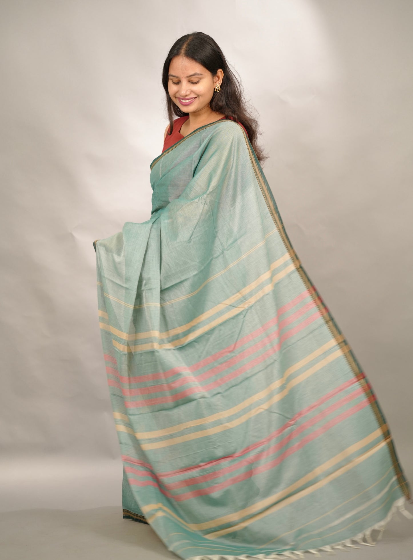 Sea green Narayanpet Cotton Saree | Looms & Tassels
