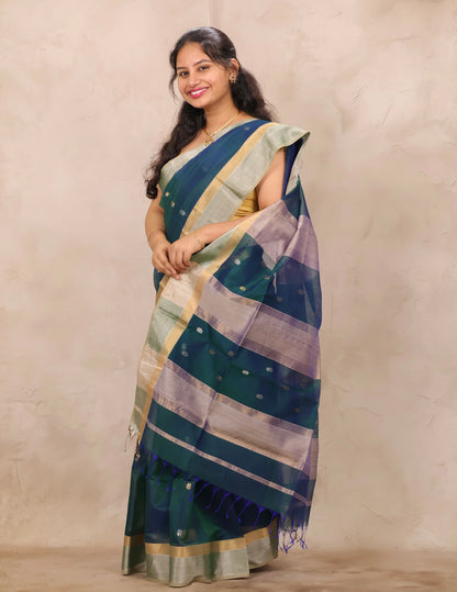 Peacock Blue Handloom Maheswari Silk Cotton Sarees | Looms & Tassels