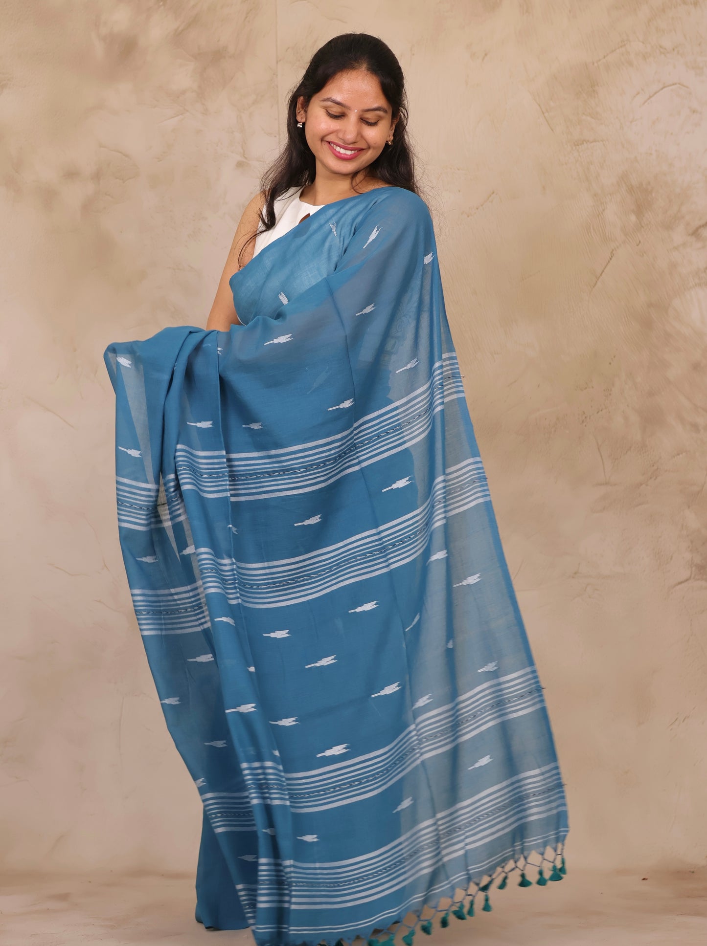 Blue Handwoven Malai Cotton Saree| Looms & Tassels