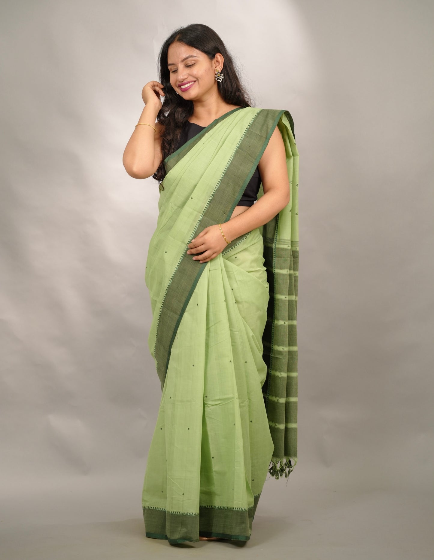 Pista Green Handloom Venkatagiri Cotton Saree Without Blouse | Looms & Tassels