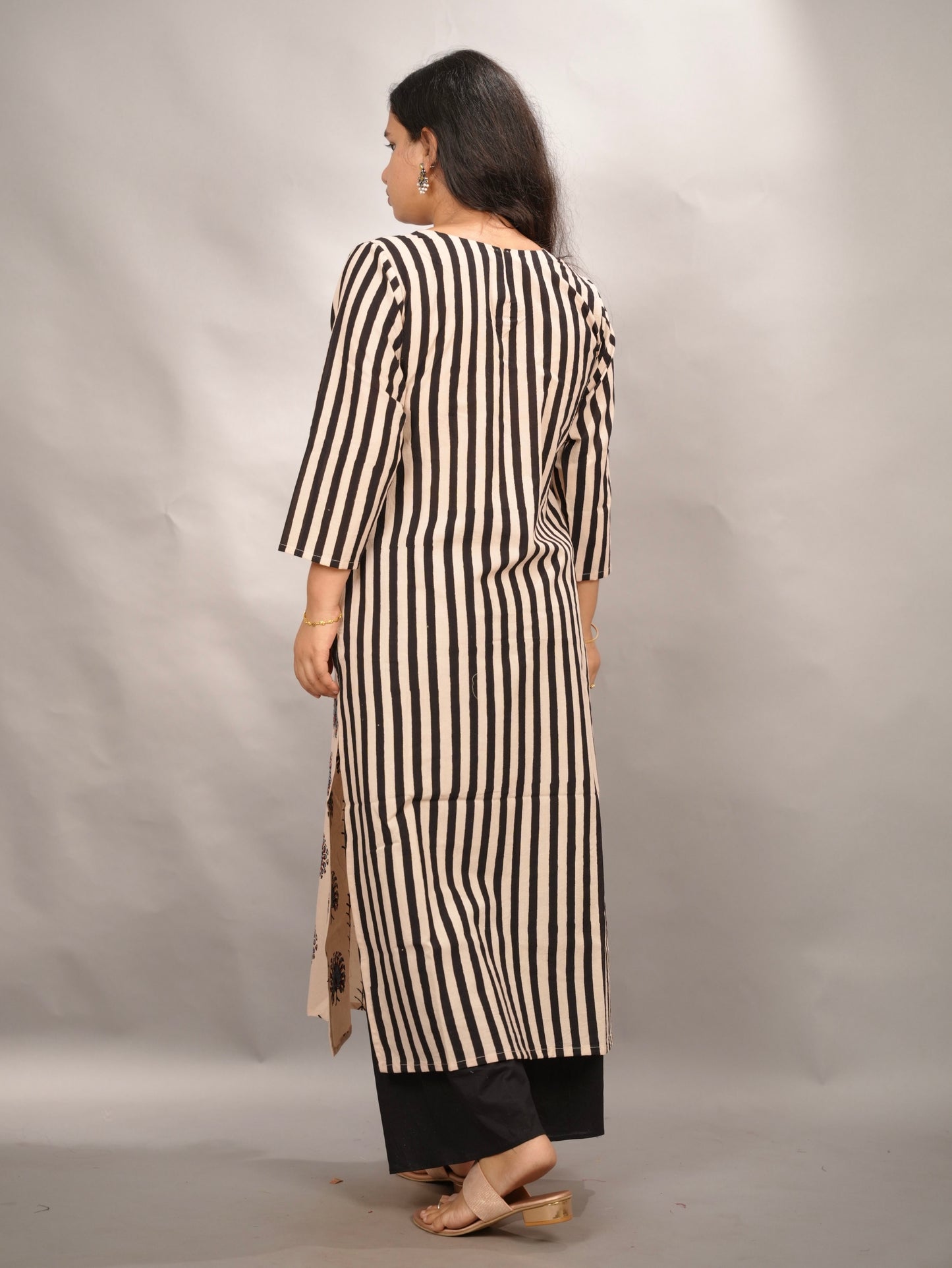 Cream Ajrakh Pattern Hand Block printed Kurti | Looms & Tassels