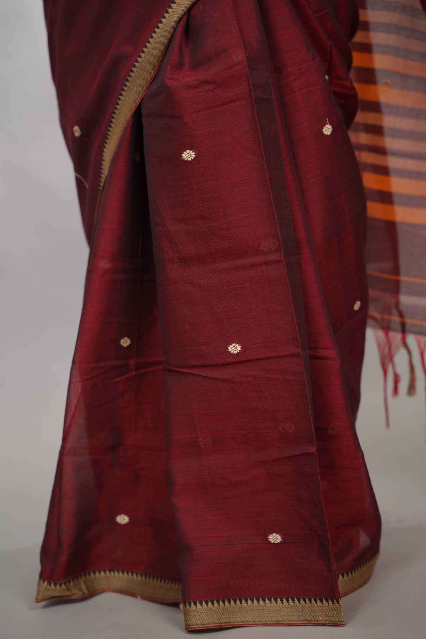 Maroon Narayanpet Cotton Saree With Butta Weaving | Looms & Tassels